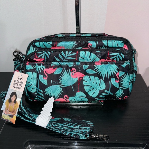 Lug Scoop Crossbody Bag NWT Flamingo Black - Picture 1 of 4